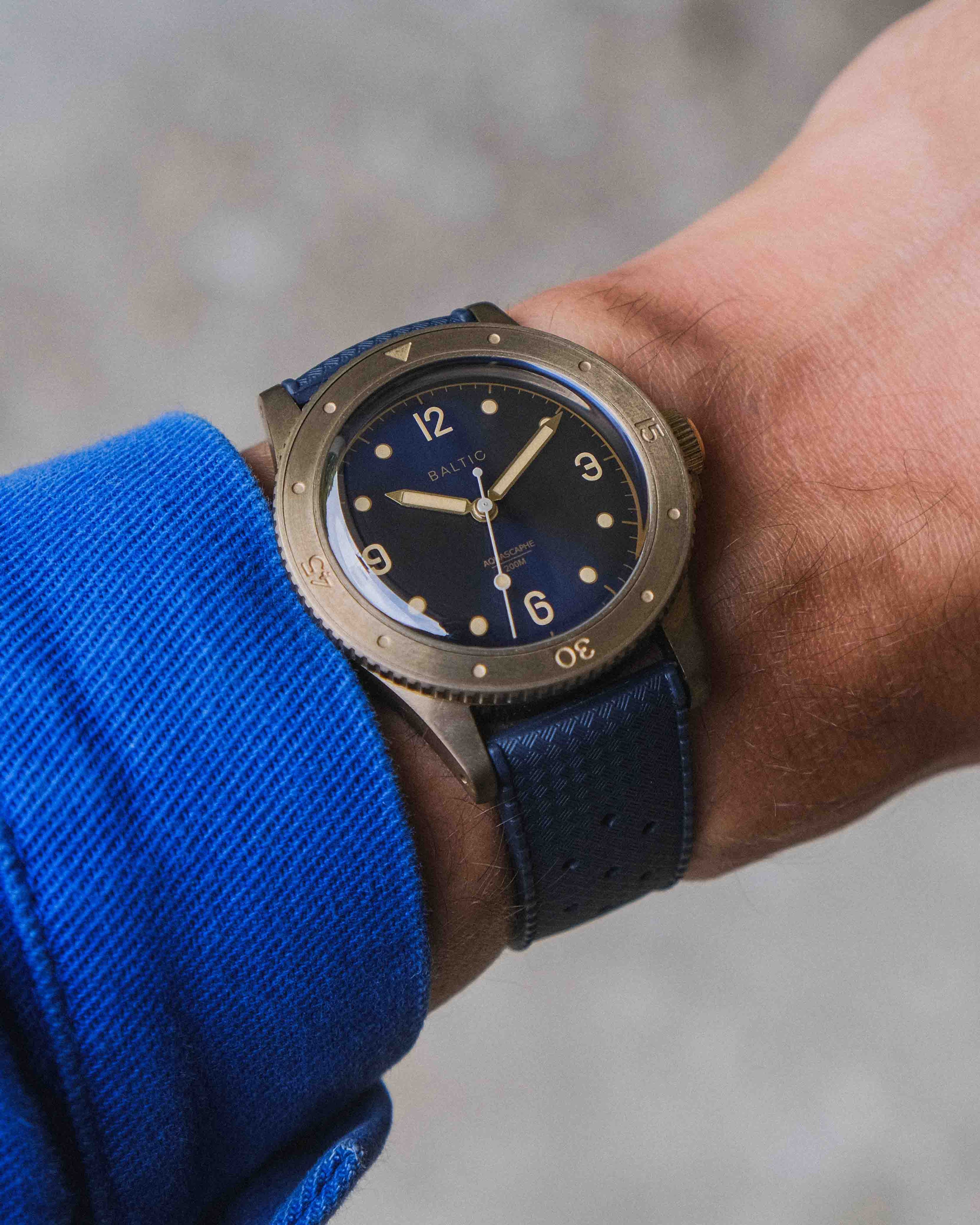 Bronze watch 2025 blue dial