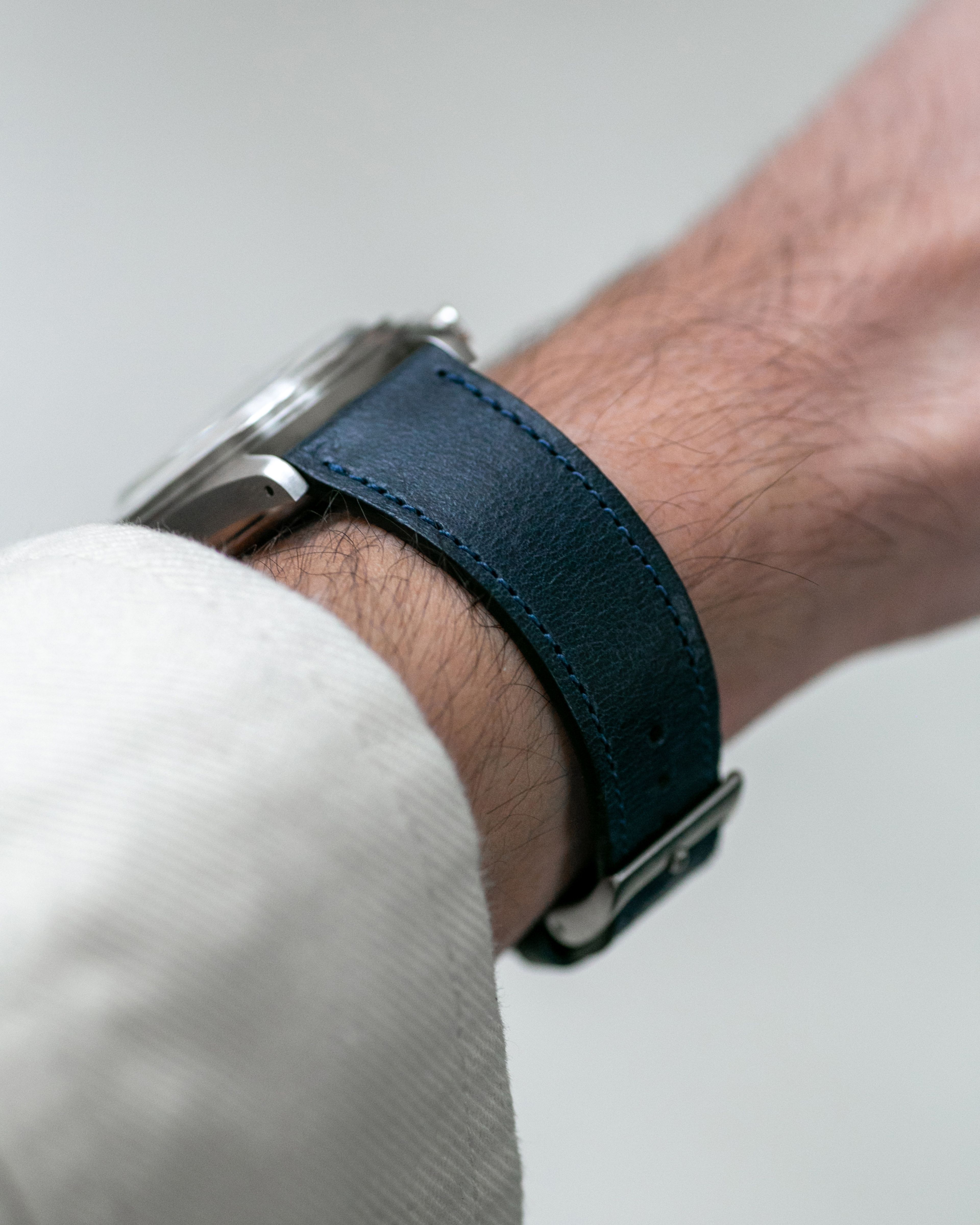 Stitched strap - Navy blue