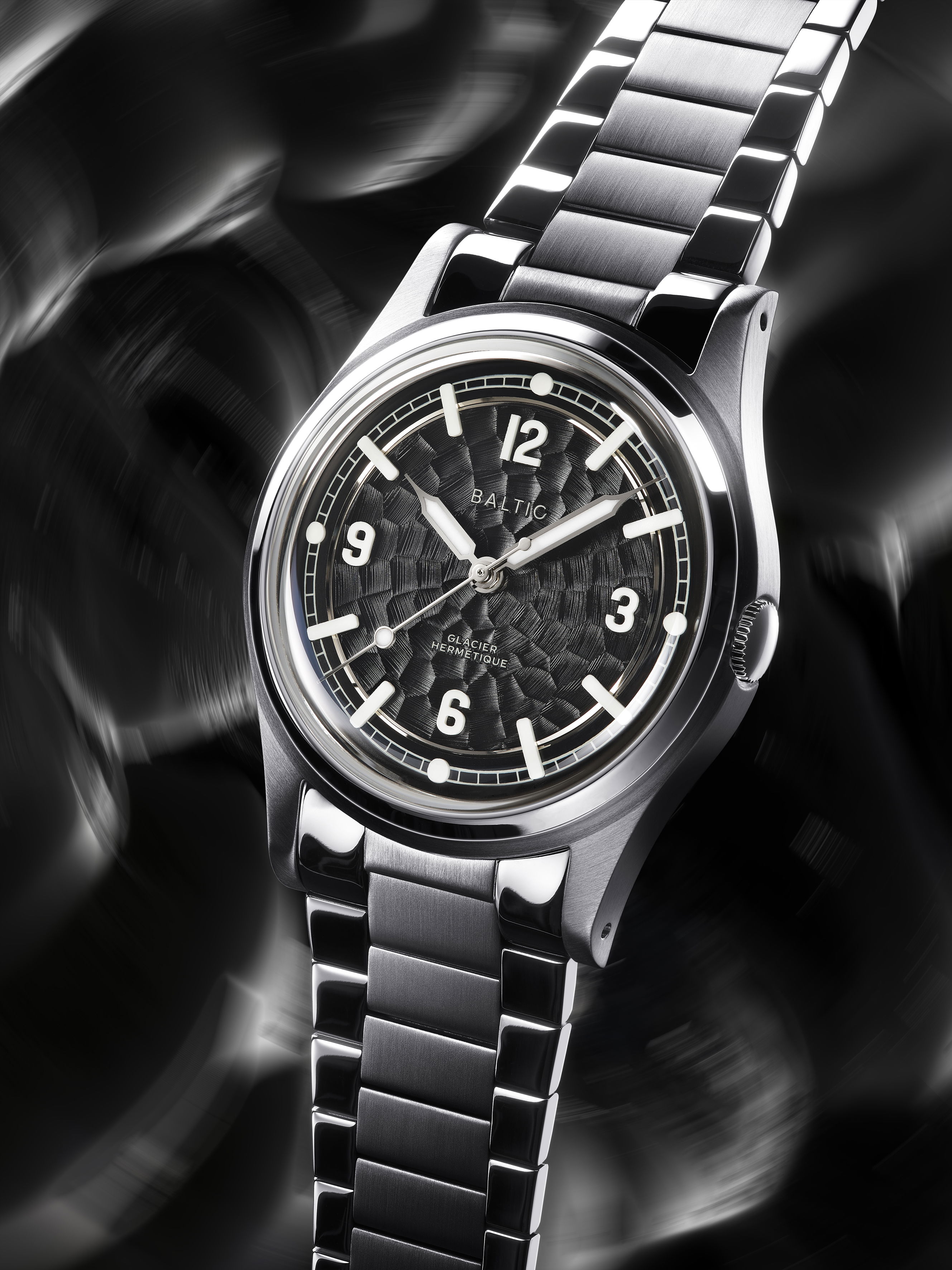 Hermétique Glacier Black | Baltic Watches