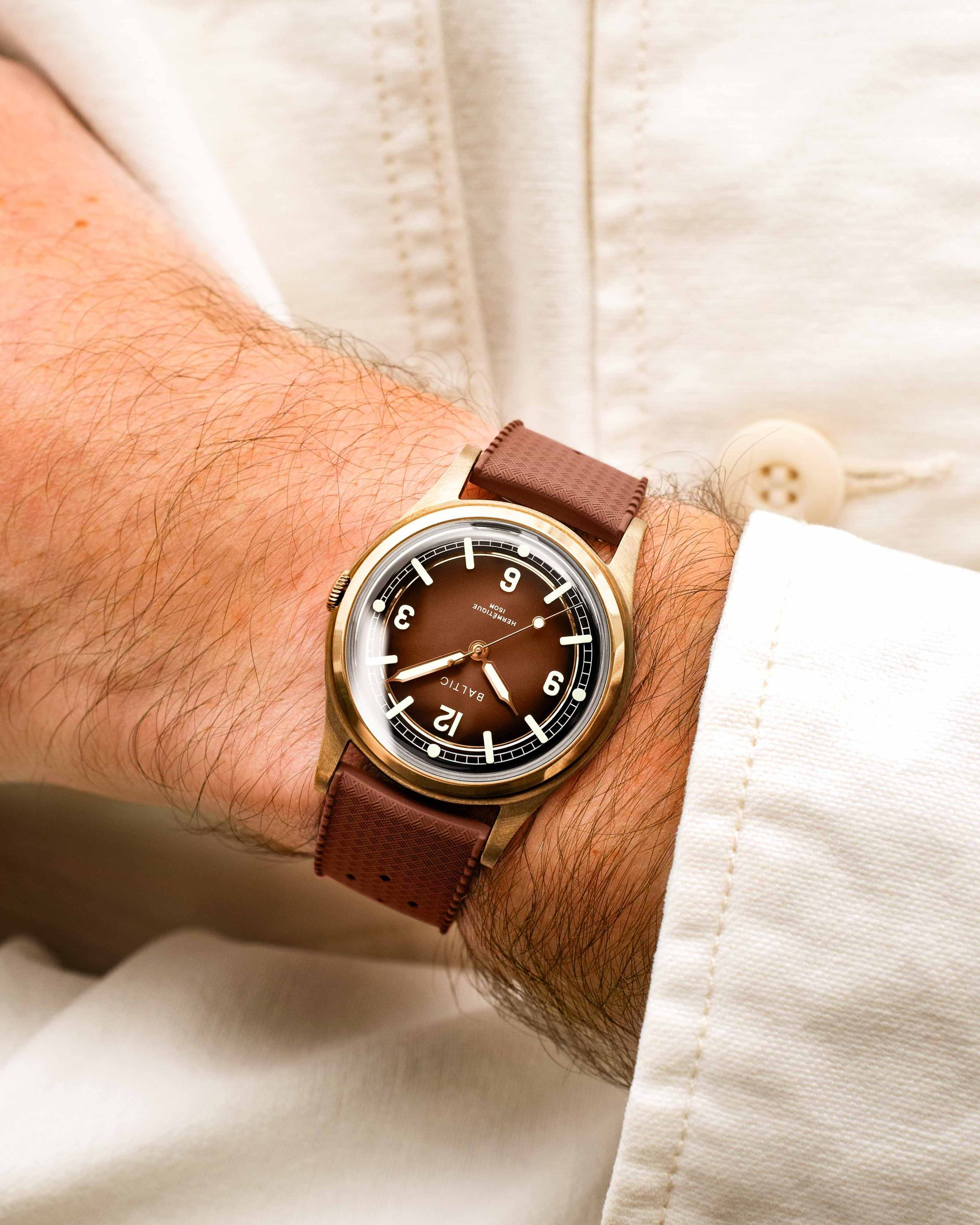 Hermétique Tourer Bronze Brown - Baltic Watches