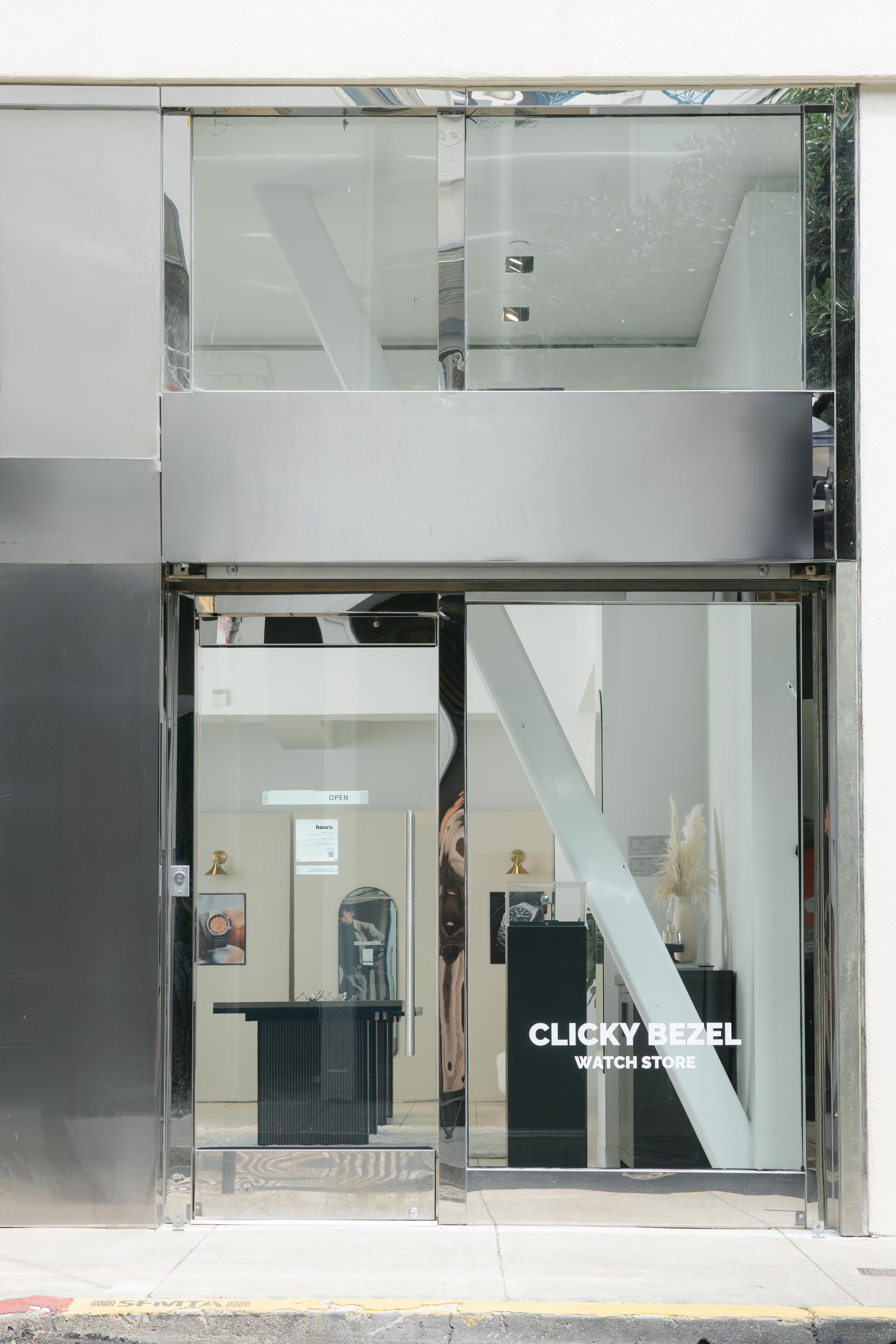 Clicky Bezel Watch Store