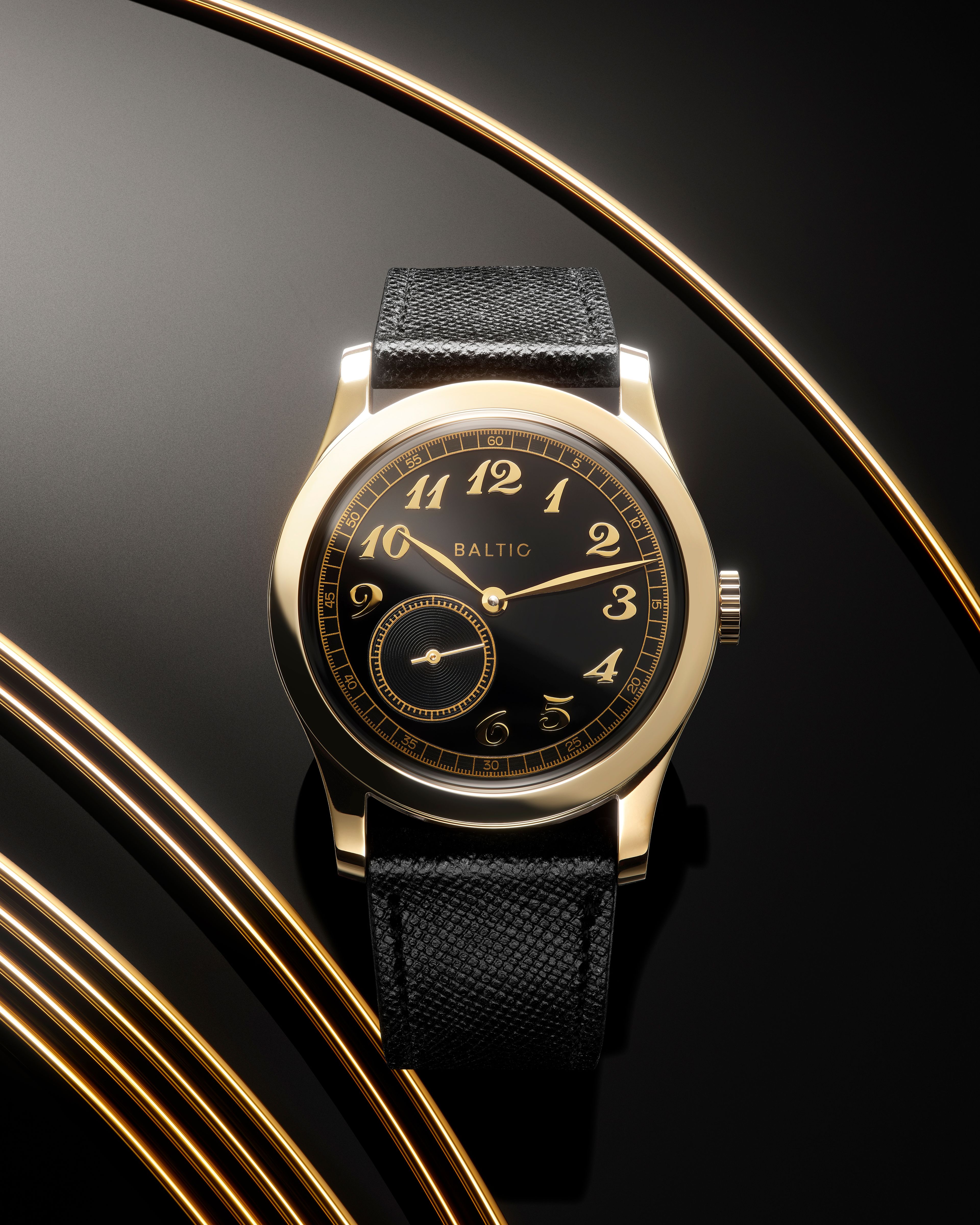 MR01 - Gold PVD - Black