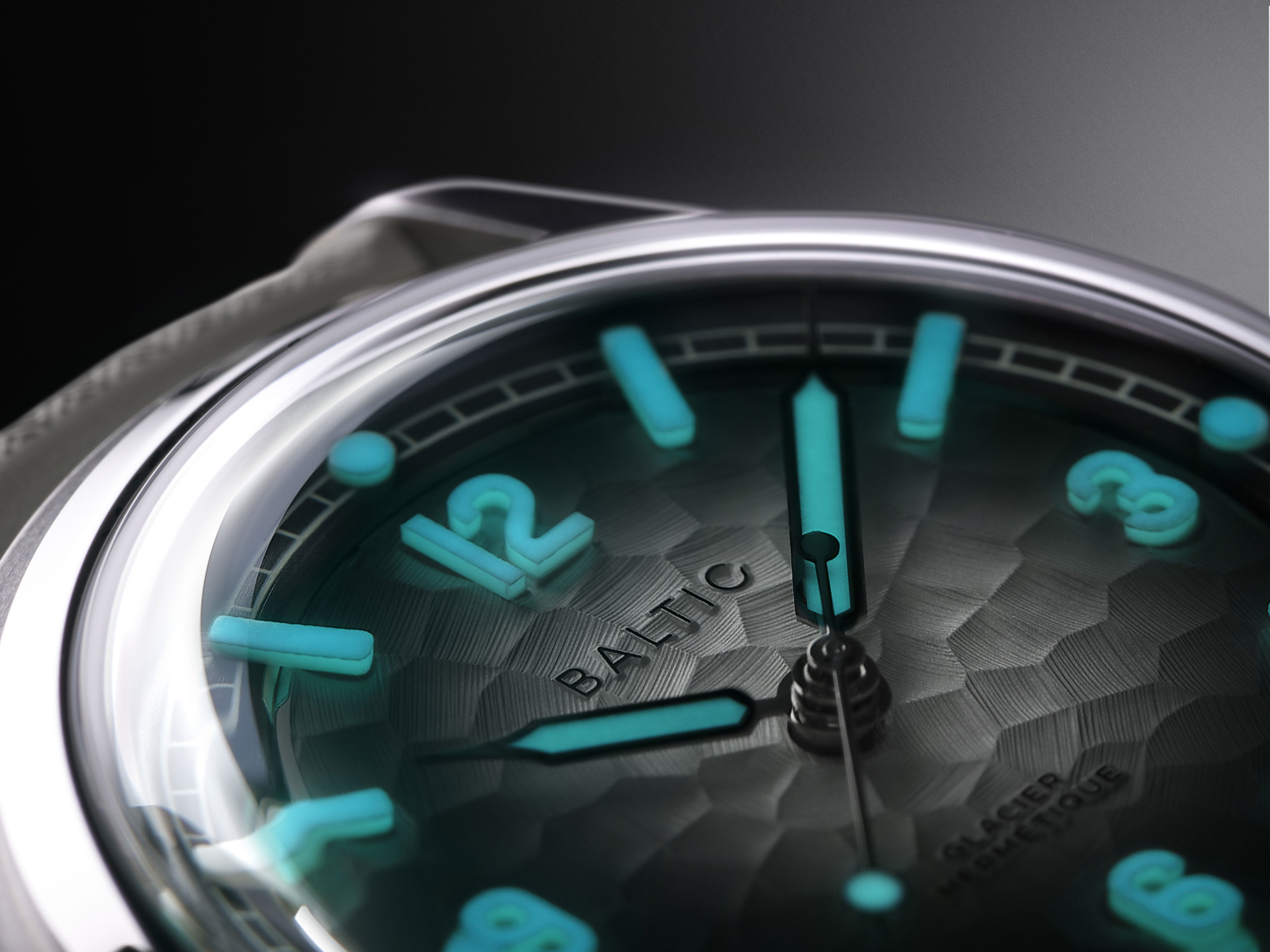 Hermétique Glacier White | Baltic Watches